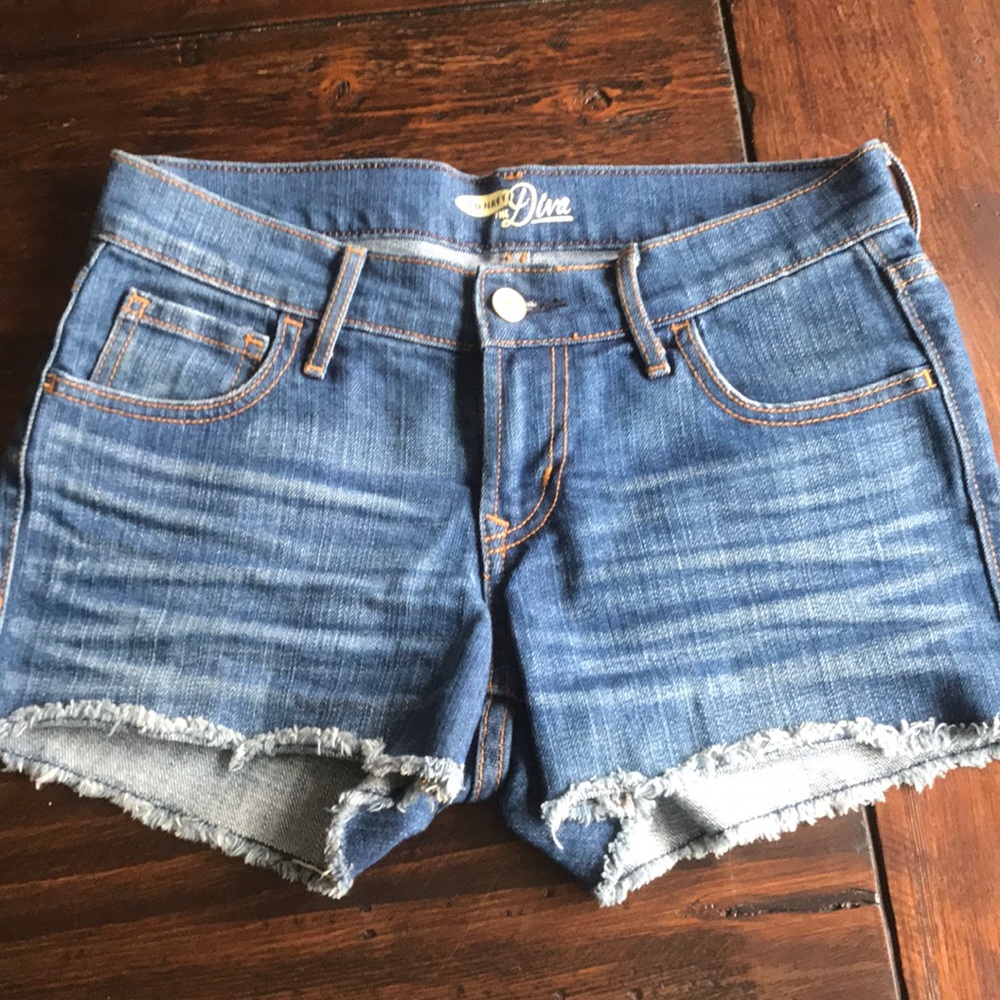 Old Navy Diva cut off denim shorts - Size 0